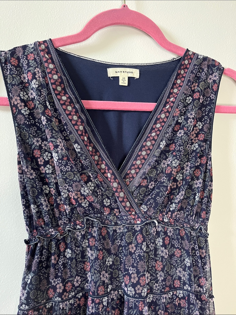 Max studio dainty floral print tiered babydoll v-neck sleeveless spring dress - Picture 3 of 9
